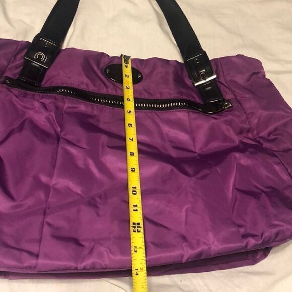 Kenneth Cole Reaction Tote Bag - Picture 11 of 11